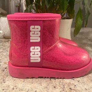 UGG Classic Clear Mini II Waterproof Snow Boots Kids Size 10